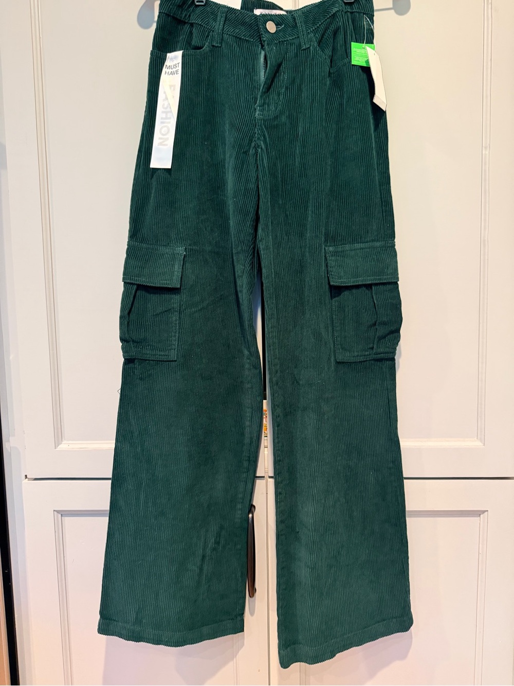 NWT Tinseltown Pine Green Corduroy Wide Leg Cargo Pants